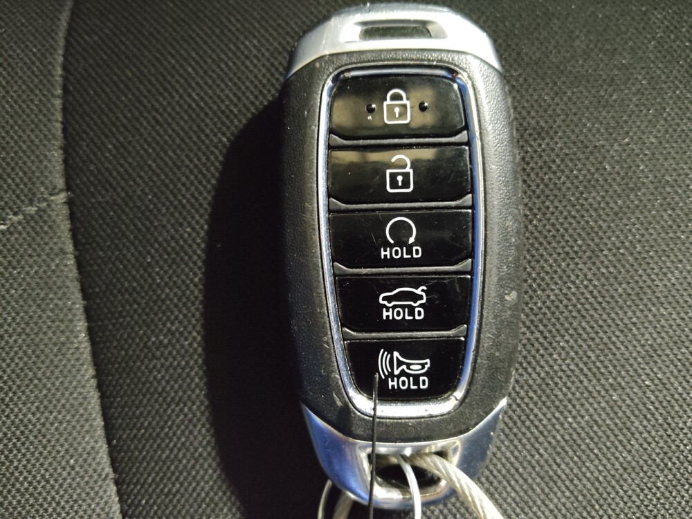 2023 Hyundai Elantra in Plano, TX 75074 - 18126698 32