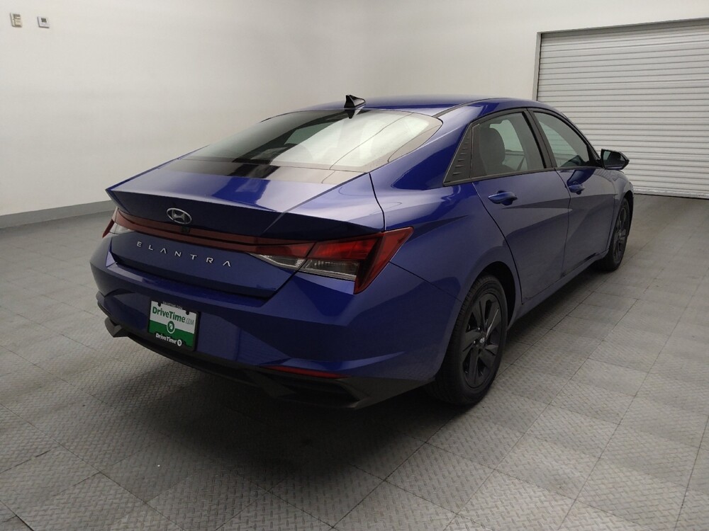2023 Hyundai Elantra in Plano, TX 75074 - 18126698 9