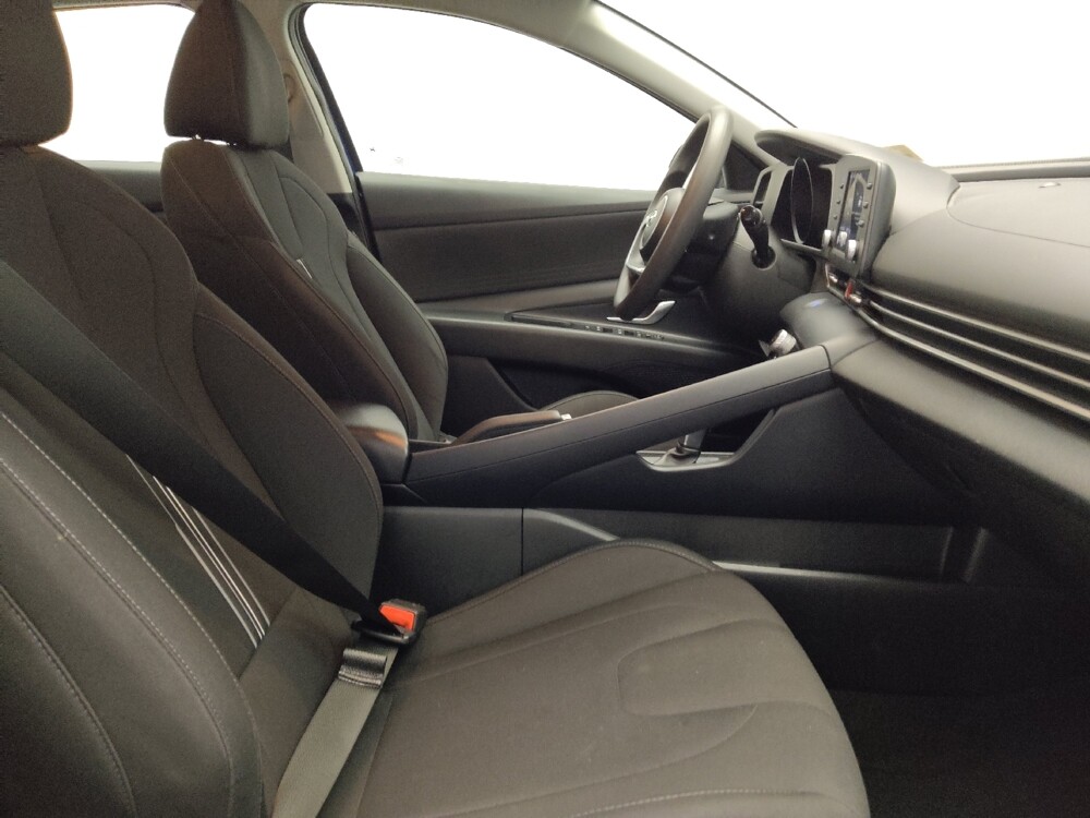 2023 Hyundai Elantra in Plano, TX 75074 - 18126698 21