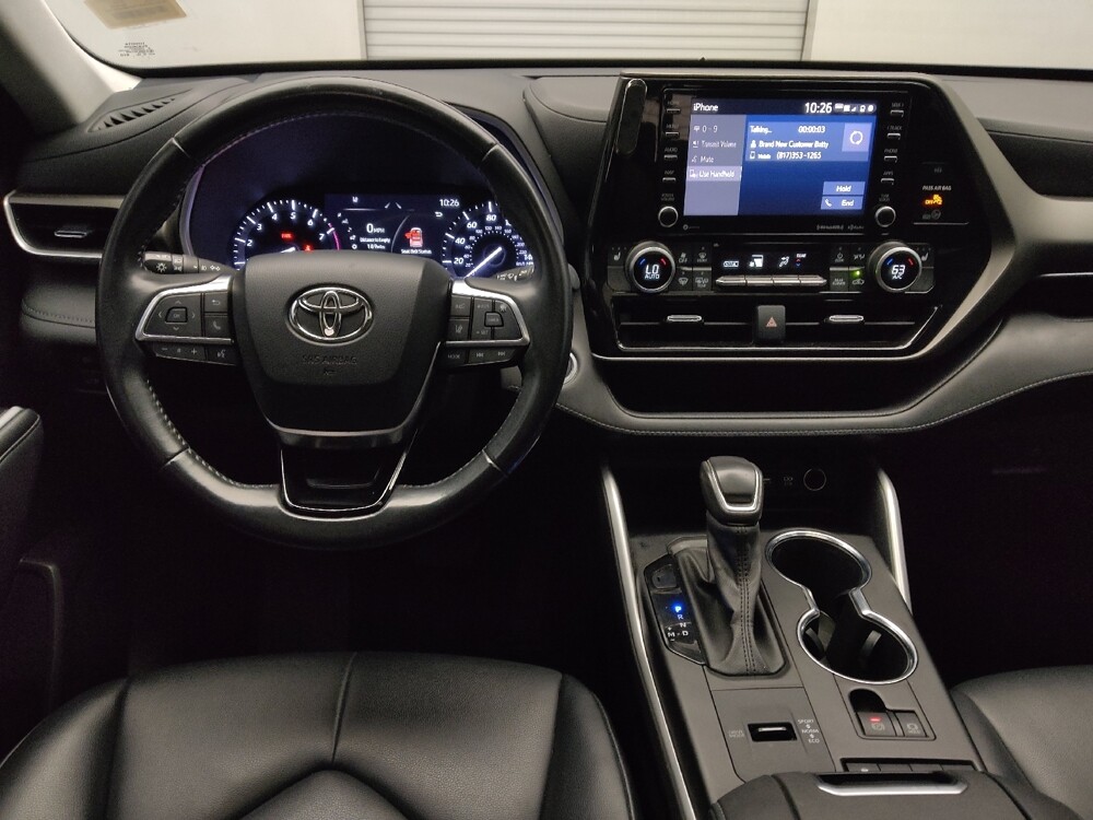 2021 Toyota Highlander in Plano, TX 75074 - 18126701 22