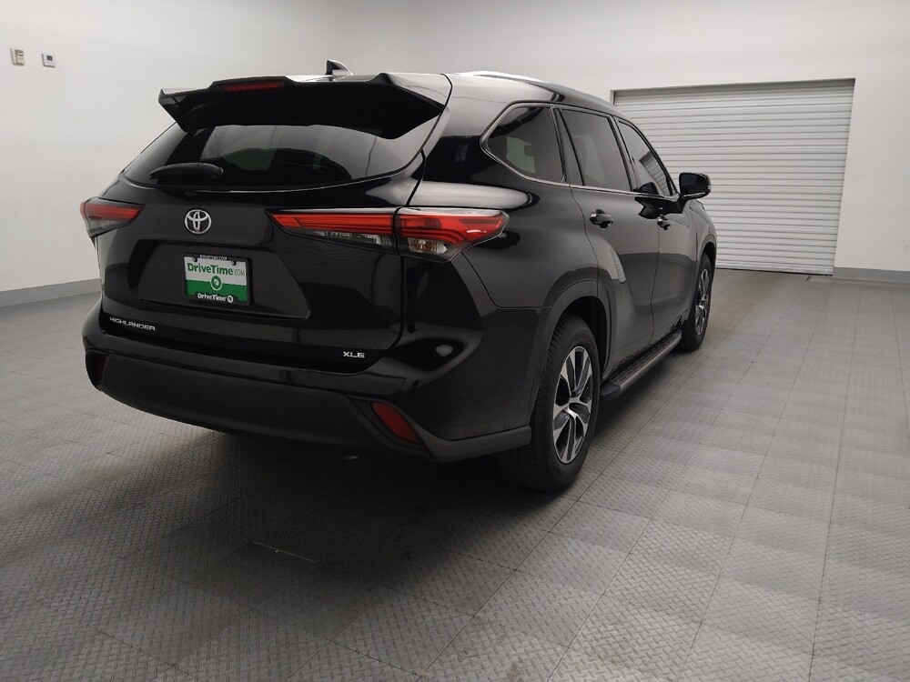 2021 Toyota Highlander in Plano, TX 75074 - 18126701 9