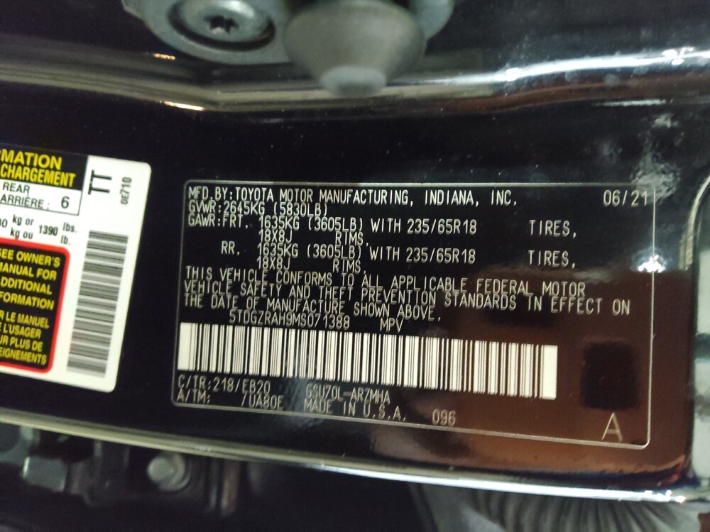 2021 Toyota Highlander in Plano, TX 75074 - 18126701 33