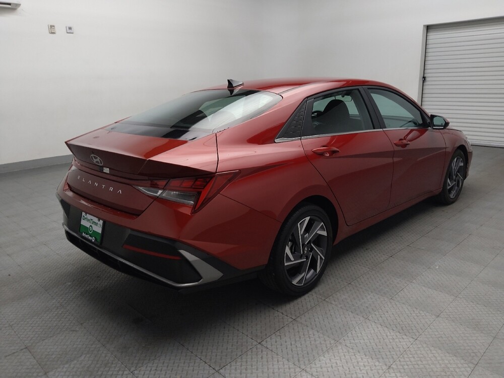 2025 Hyundai Elantra in Fort Worth, TX 76116 - 18126713 9