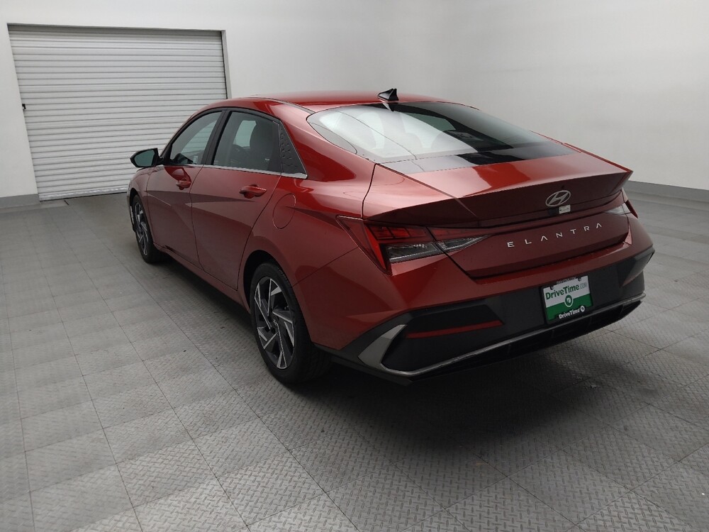 2025 Hyundai Elantra in Fort Worth, TX 76116 - 18126713 5