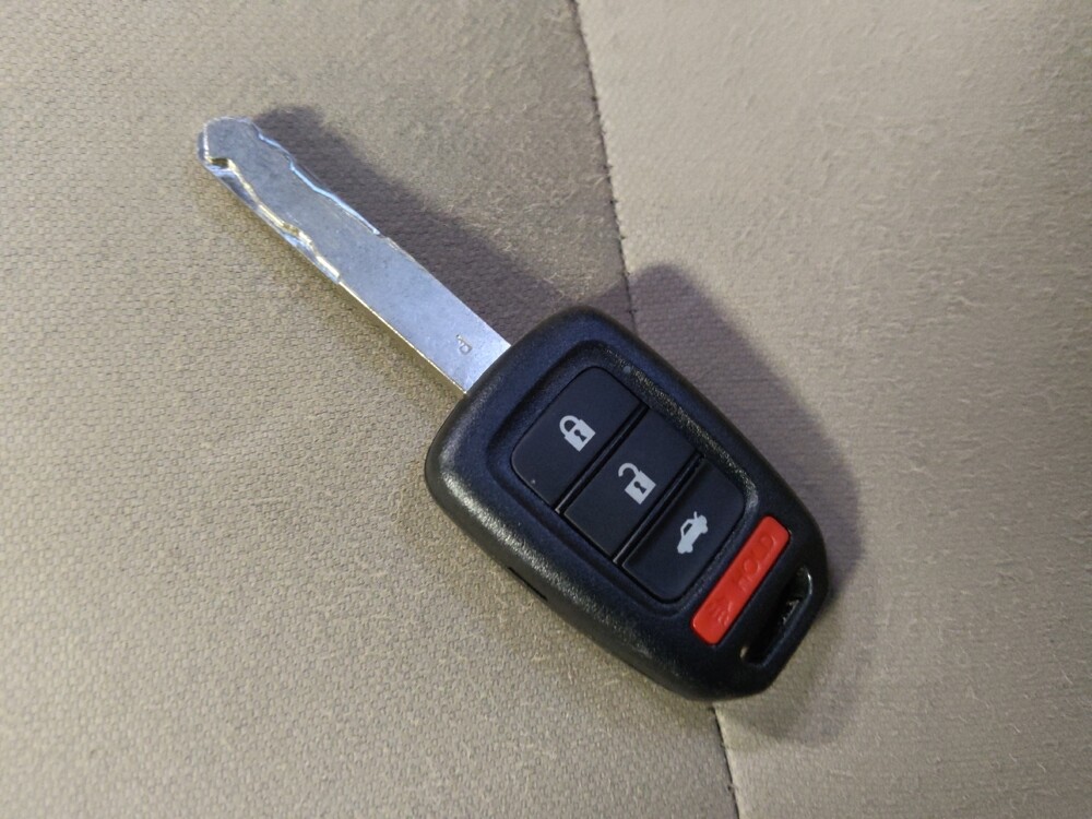 2017 Honda Civic in Glendale, AZ 85301 - 18126723 32