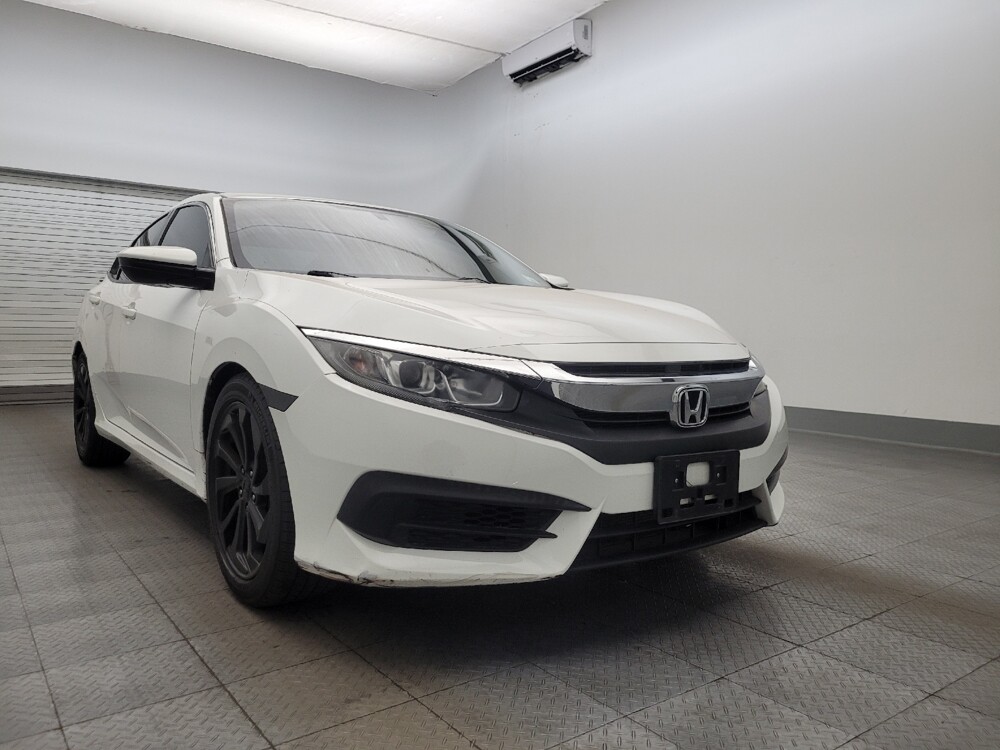 2017 Honda Civic in Glendale, AZ 85301 - 18126723 14