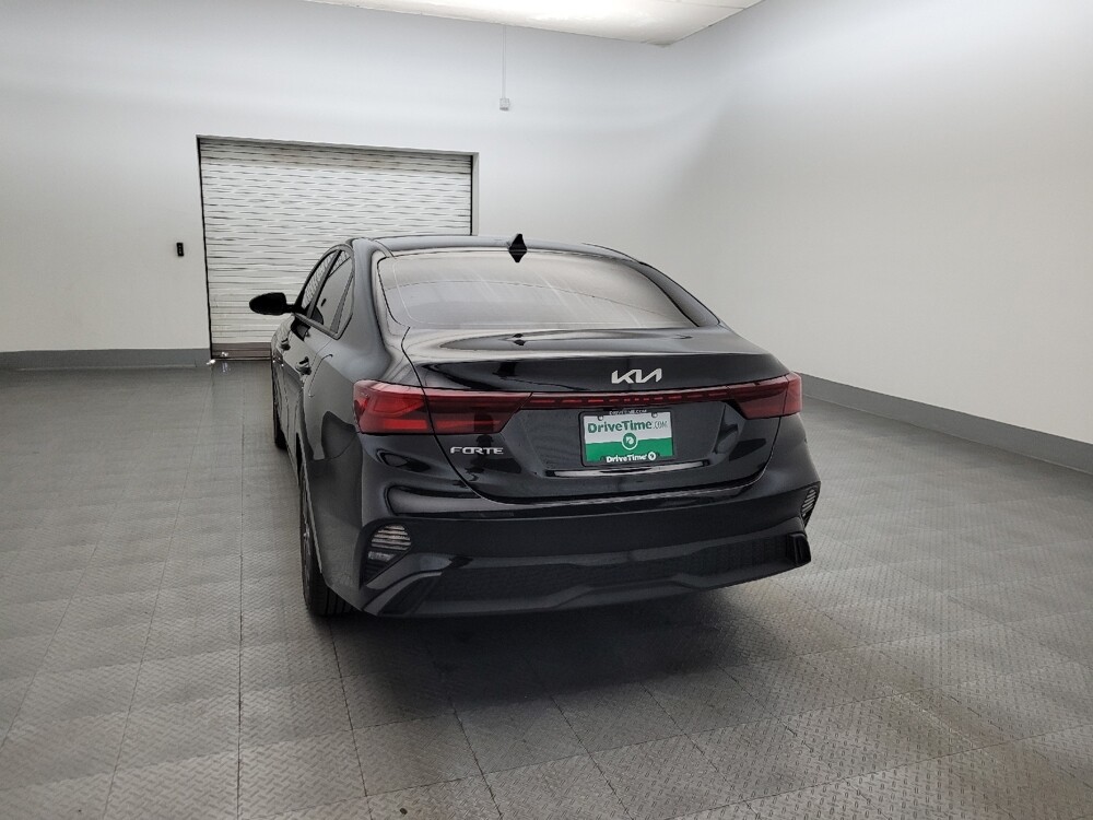 2024 Kia Forte in Tucson, AZ 85705 - 18126725 6