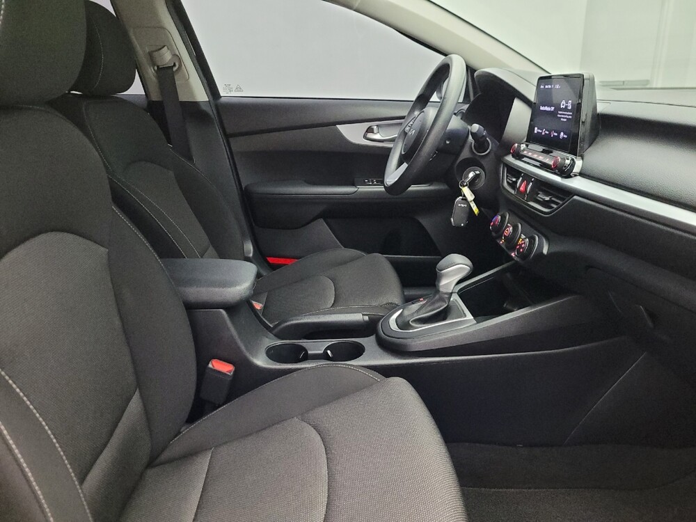 2024 Kia Forte in Tucson, AZ 85705 - 18126725 21