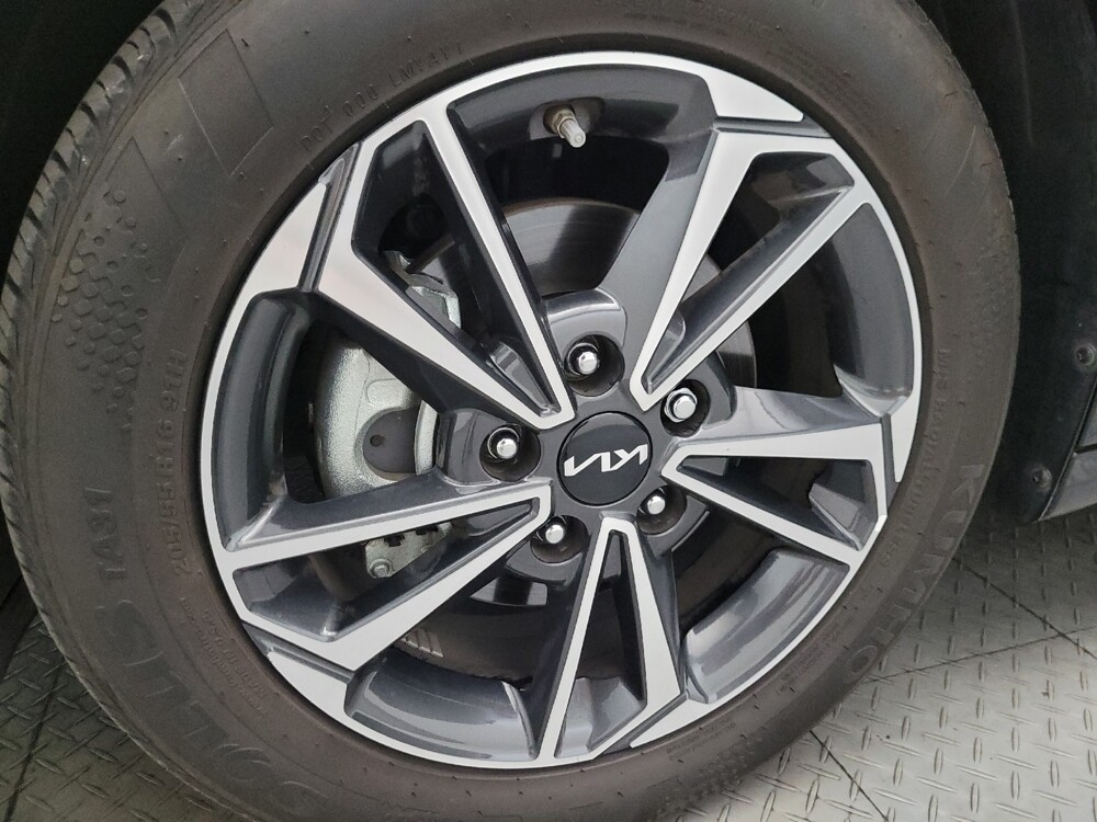 2024 Kia Forte in Tucson, AZ 85705 - 18126725 31