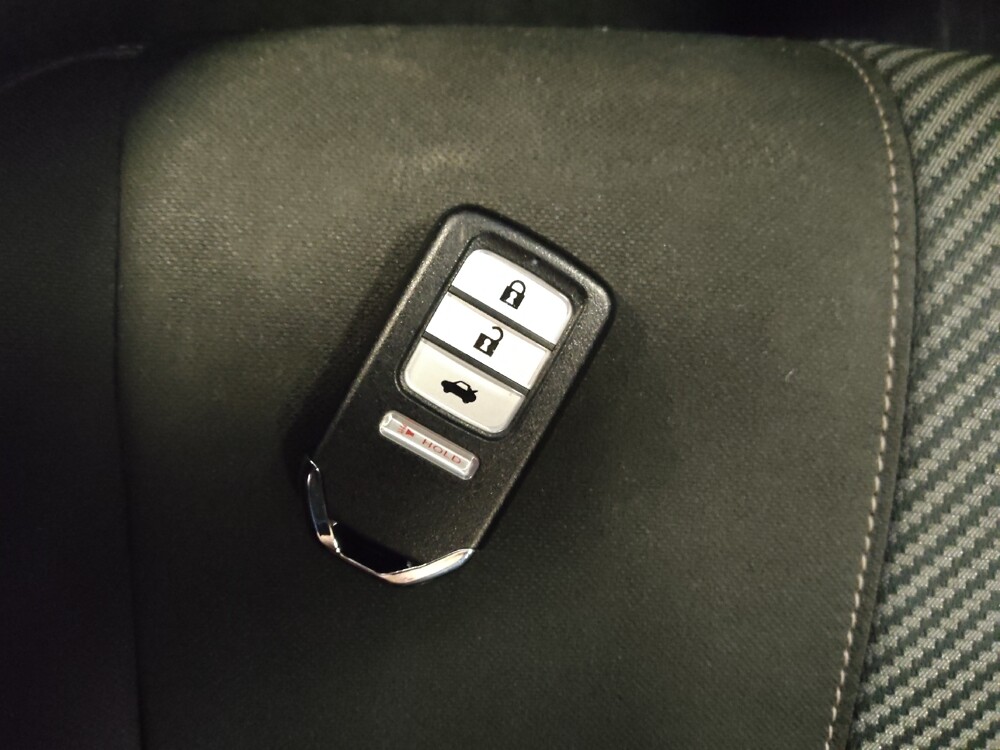 2019 Honda Civic in Glendale, AZ 85301 - 18126726 32