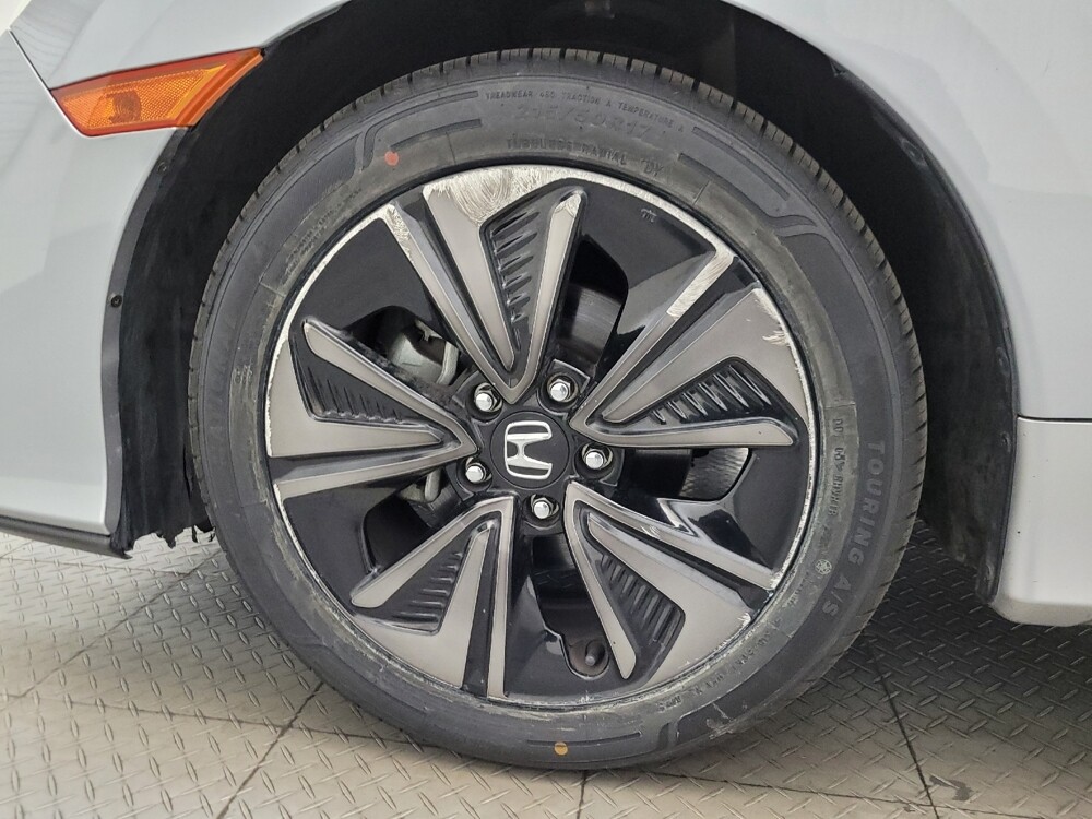 2019 Honda Civic in Glendale, AZ 85301 - 18126726 31