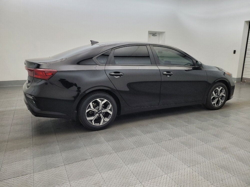 2020 Kia Forte in Mesa, AZ 85210 - 18126729 10