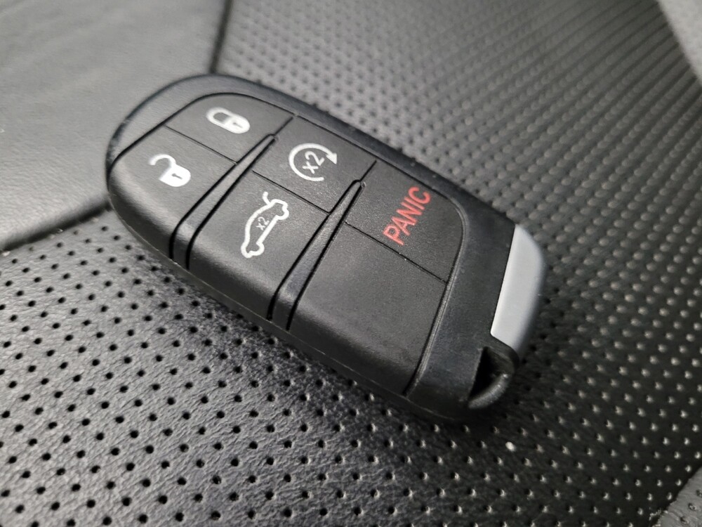 2020 Jeep Cherokee in Tucson, AZ 85705 - 18126732 32