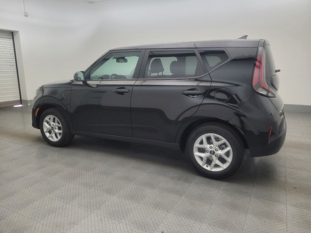 2025 Kia Soul in Tucson, AZ 85705 - 18126739 3
