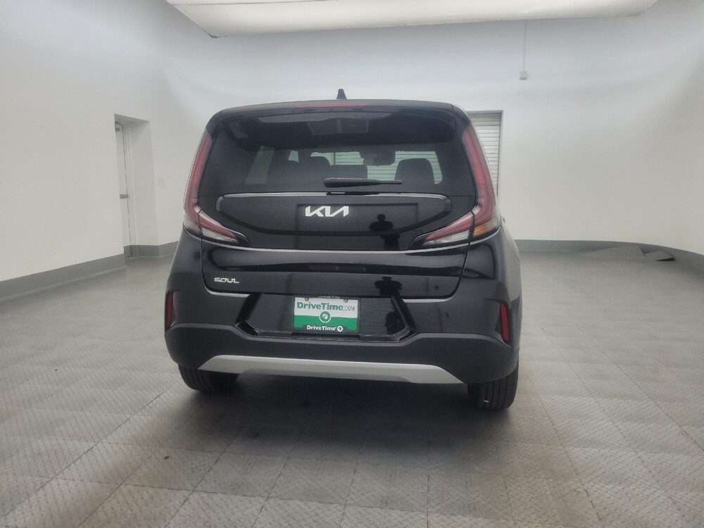 2025 Kia Soul in Tucson, AZ 85705 - 18126739 7