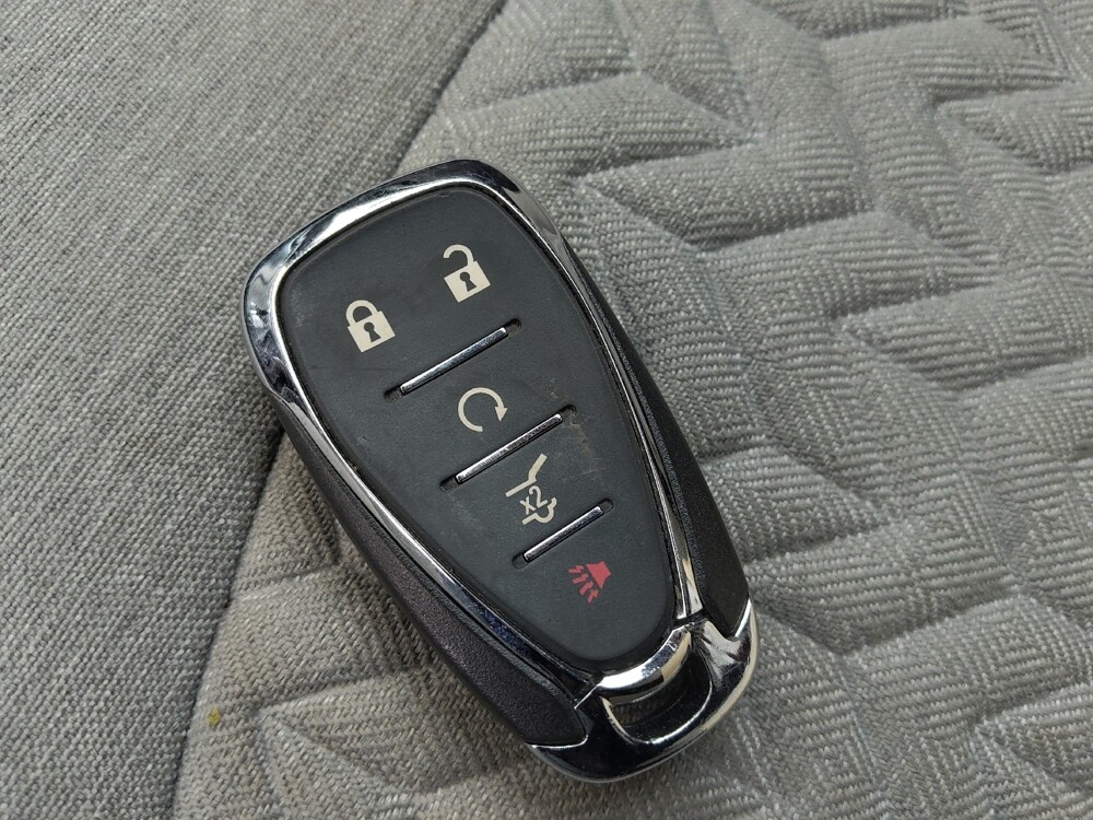 2023 Chevrolet Equinox in Phoenix, AZ 85022 - 18126740 32