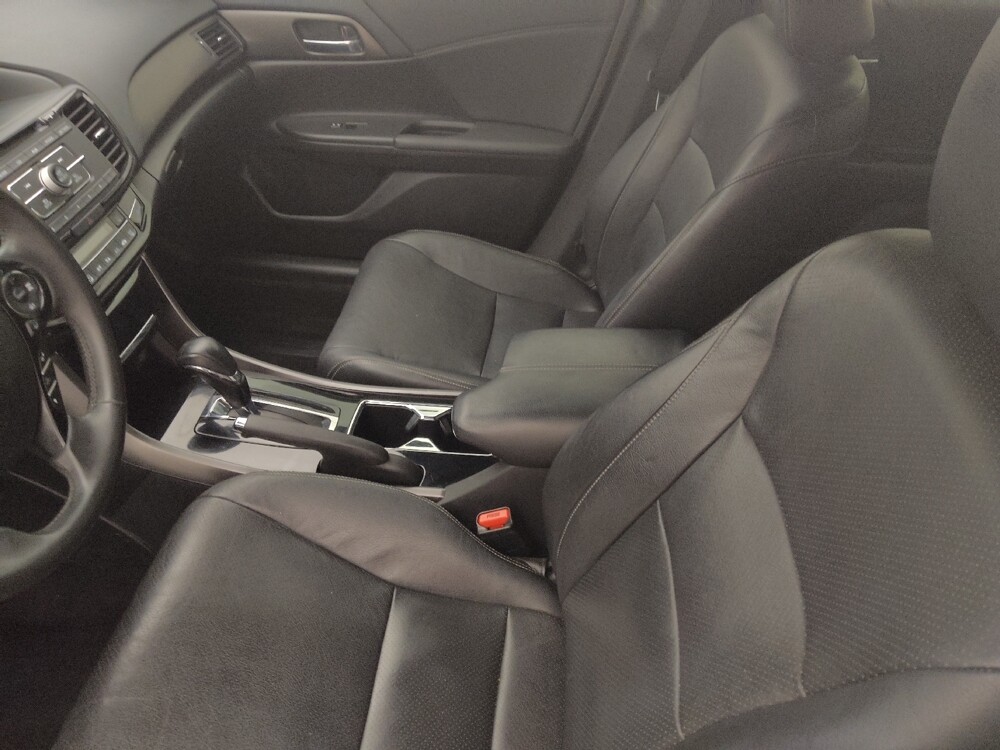 2017 Honda Accord in Fort Myers, FL 33907 - 18126755 17