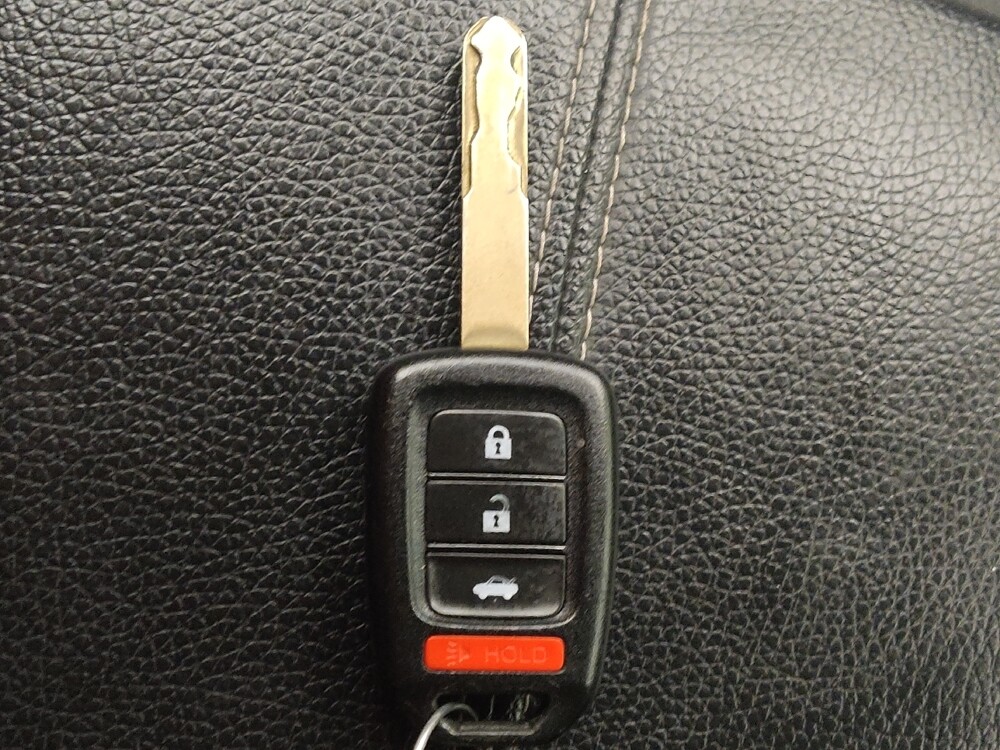 2017 Honda Accord in Fort Myers, FL 33907 - 18126755 32