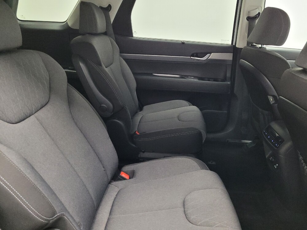 2021 Hyundai Palisade in Las Vegas, NV 89102 - 18126759 19