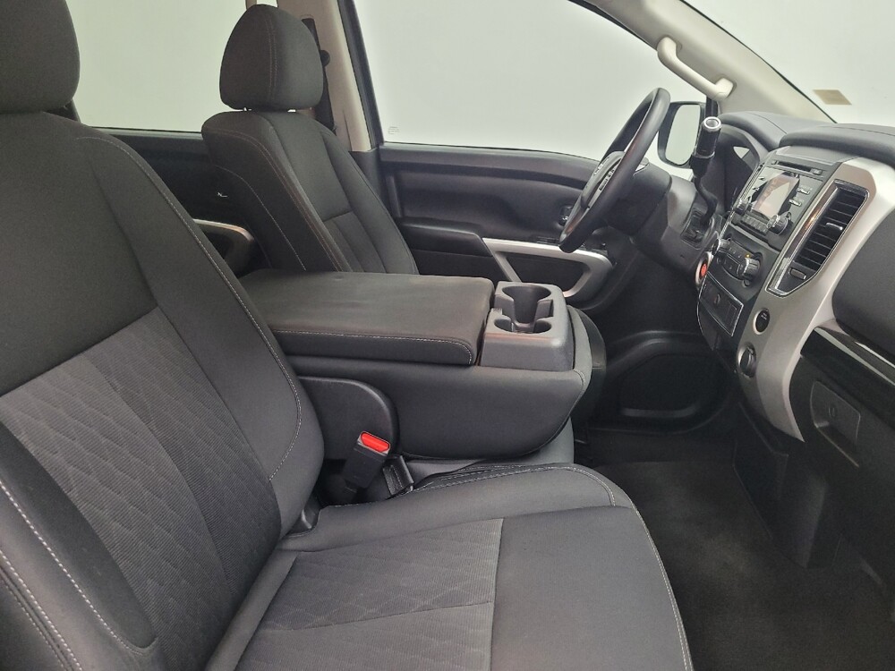 2018 Nissan Titan in Las Vegas, NV 89102 - 18126760 21