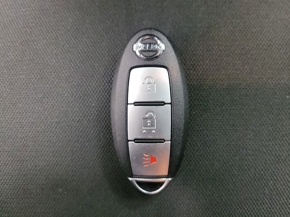 2018 Nissan Titan in Las Vegas, NV 89102 - 18126760 32