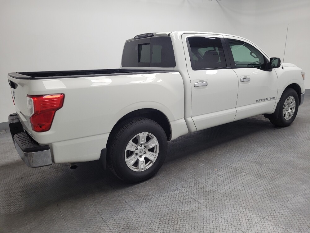 2018 Nissan Titan in Las Vegas, NV 89102 - 18126760 10