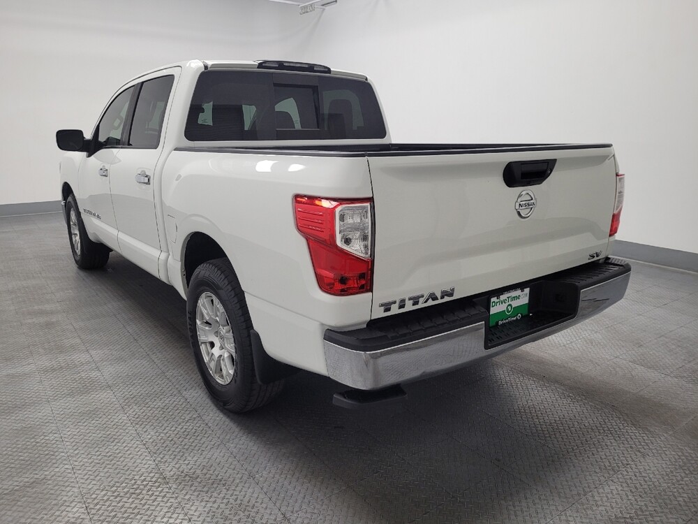 2018 Nissan Titan in Las Vegas, NV 89102 - 18126760 5