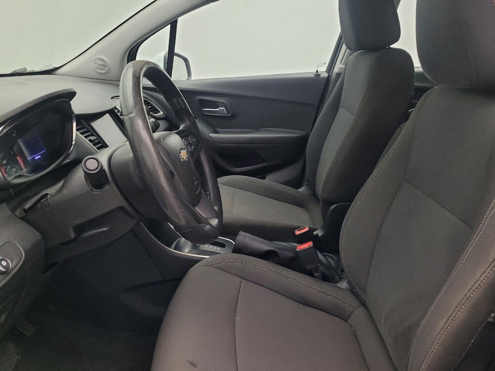 2020 Chevrolet Trax in Jacksonville, FL 32225 - 18126765 17