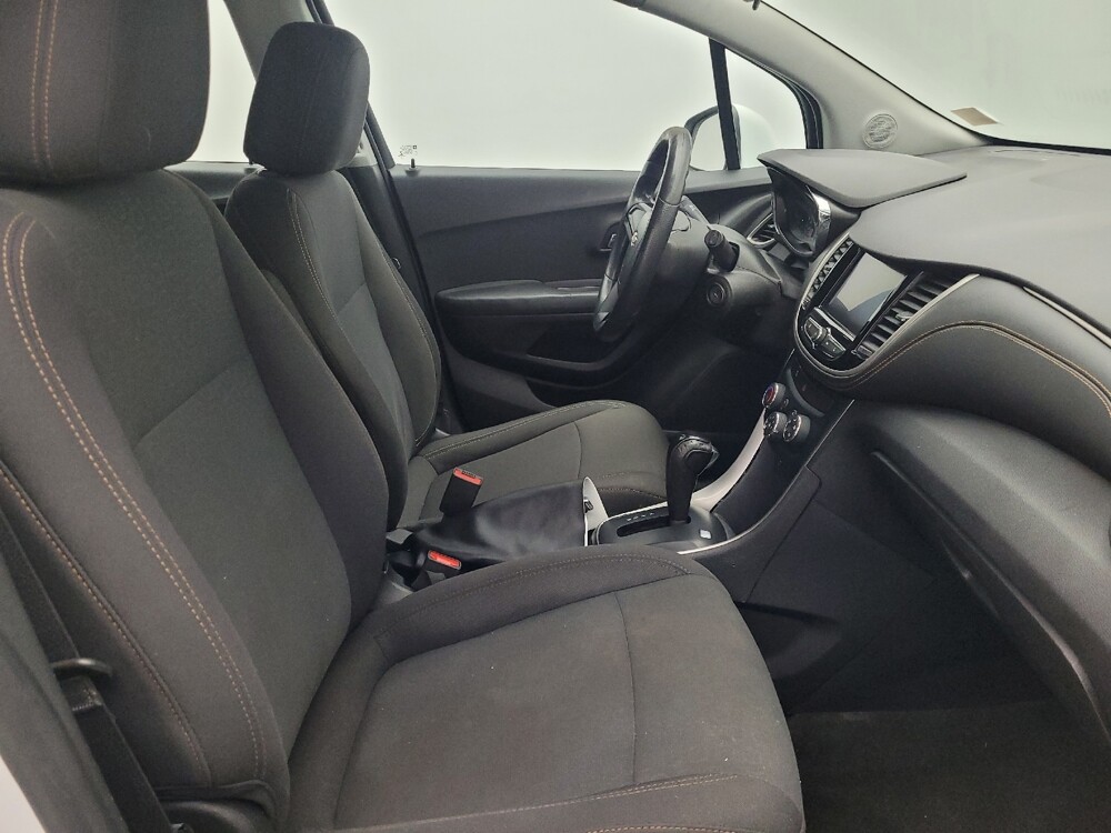 2020 Chevrolet Trax in Jacksonville, FL 32225 - 18126765 21