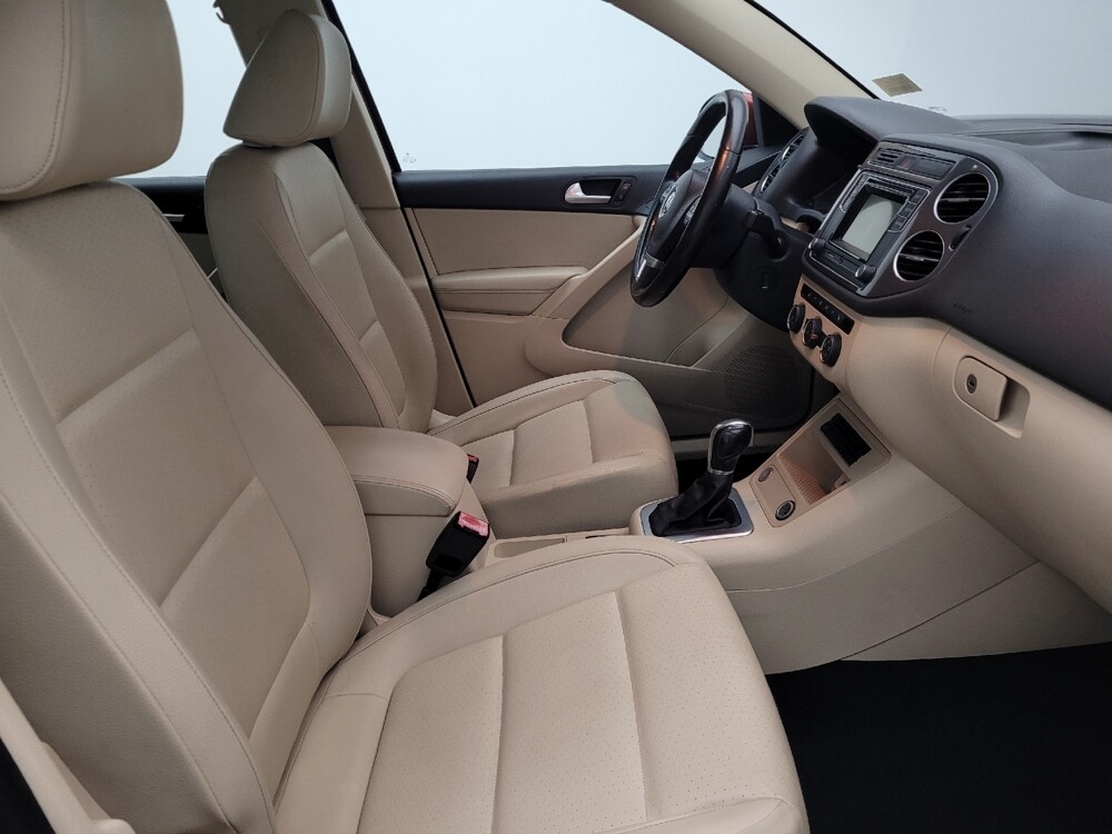 2016 Volkswagen Tiguan in Pensacola, FL 32505 - 18126768 21