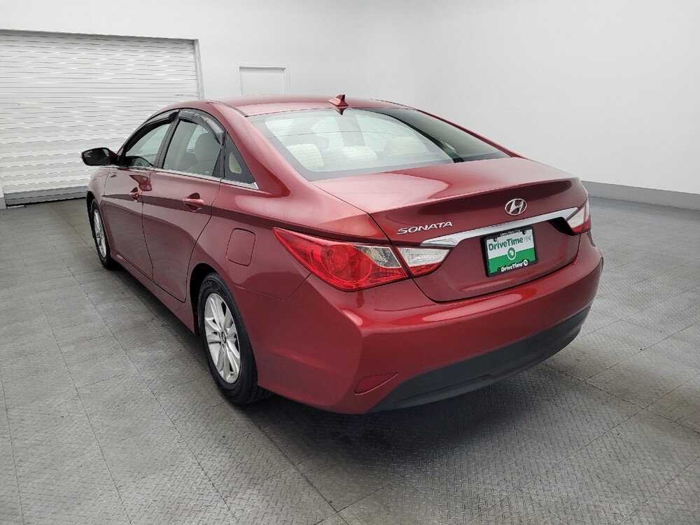 2014 Hyundai Sonata in Gainesville, FL 32609 - 18126769 5