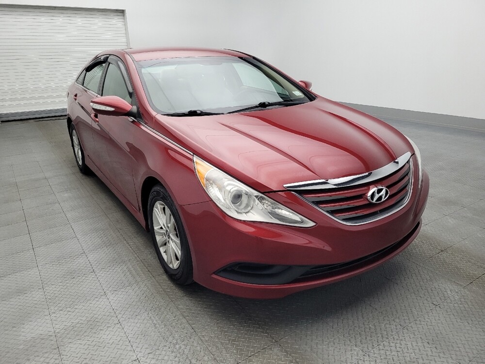 2014 Hyundai Sonata in Gainesville, FL 32609 - 18126769 13