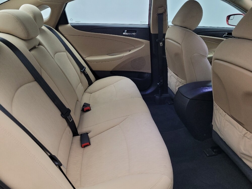 2014 Hyundai Sonata in Gainesville, FL 32609 - 18126769 19