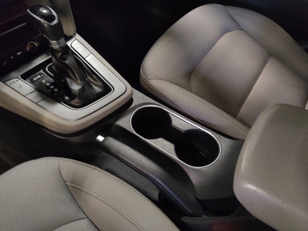 2018 Hyundai Elantra in West Palm Beach, FL 33409 - 18126771 26