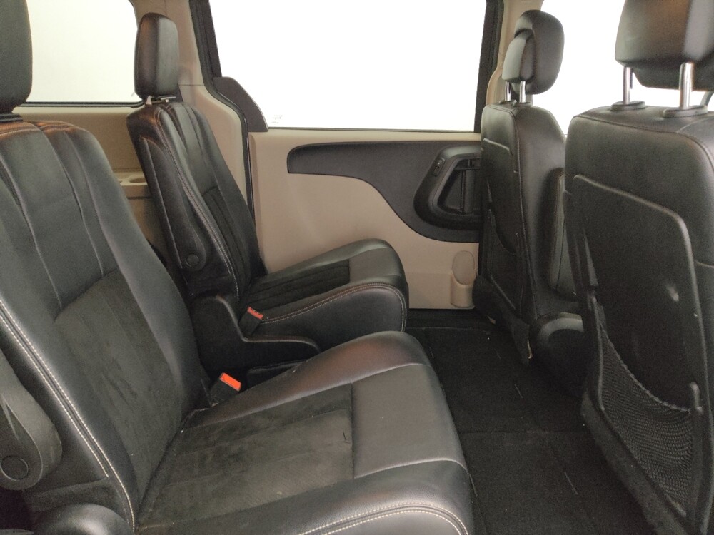 2017 Dodge Grand Caravan in Orlando, FL 32808 - 18126783 19