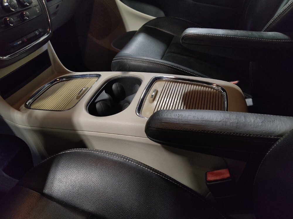 2017 Dodge Grand Caravan in Orlando, FL 32808 - 18126783 26