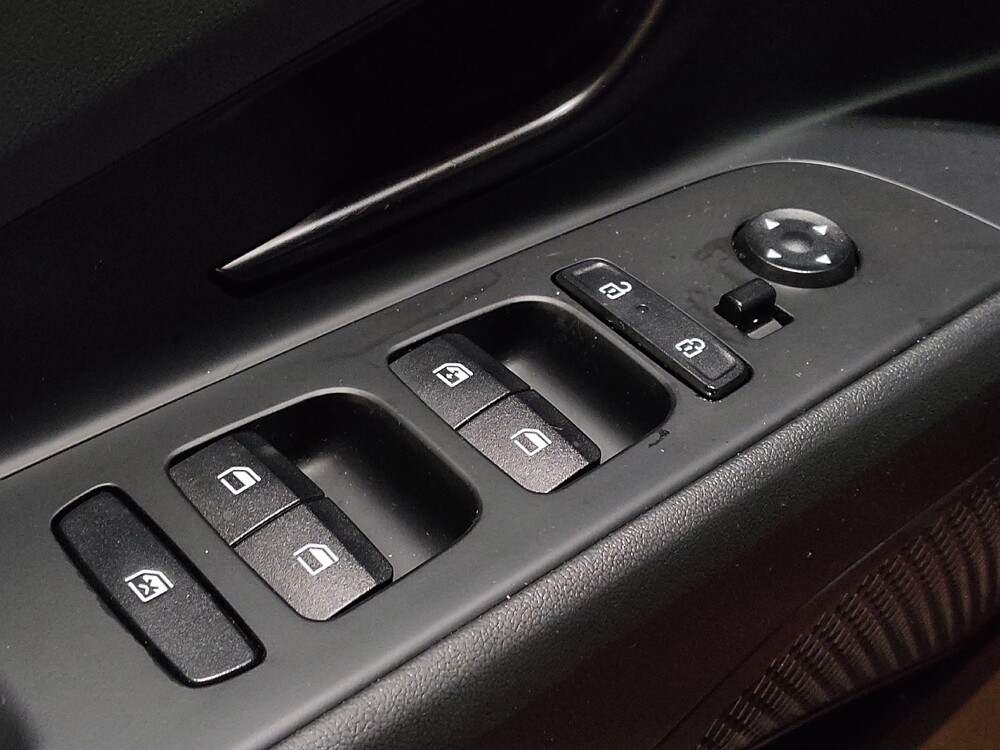 2025 Hyundai Elantra in Orlando, FL 32808 - 18126784 27