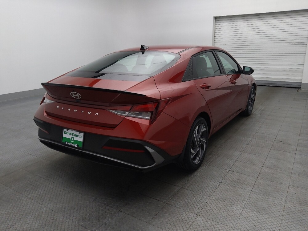 2025 Hyundai Elantra in Orlando, FL 32808 - 18126784 9