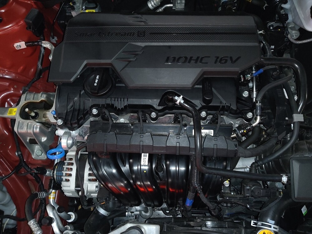 2025 Hyundai Elantra in Orlando, FL 32808 - 18126784 30