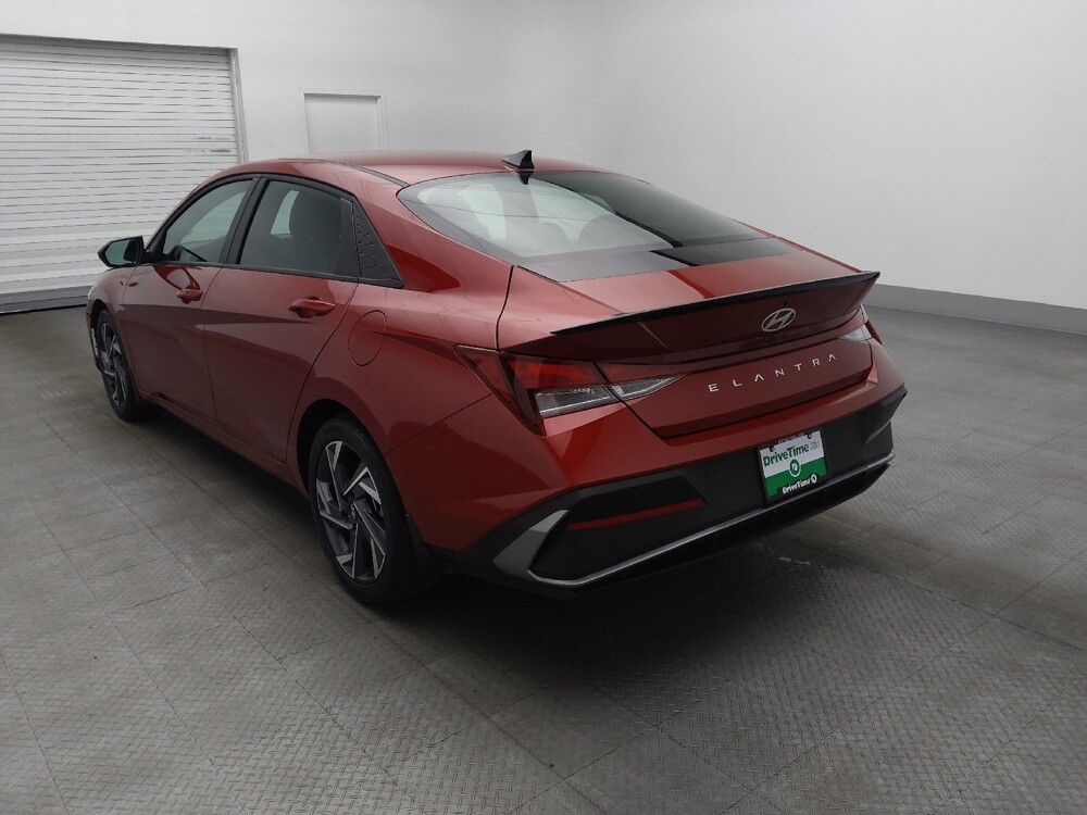 2025 Hyundai Elantra in Orlando, FL 32808 - 18126784 5
