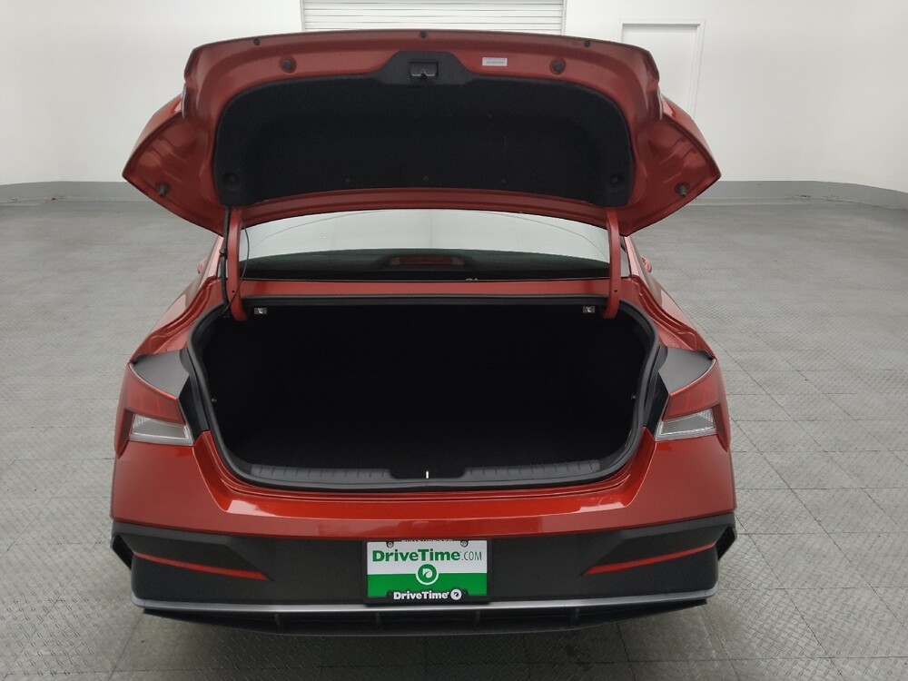 2025 Hyundai Elantra in Orlando, FL 32808 - 18126784 29