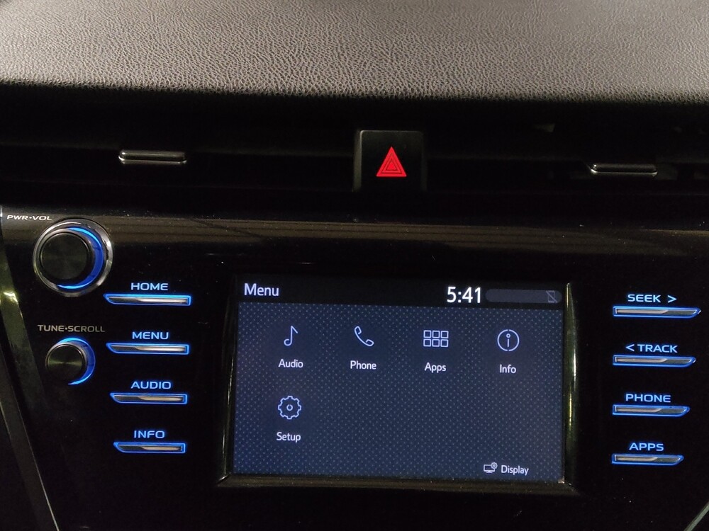 2018 Toyota Camry in Orlando, FL 32808 - 18126787 25