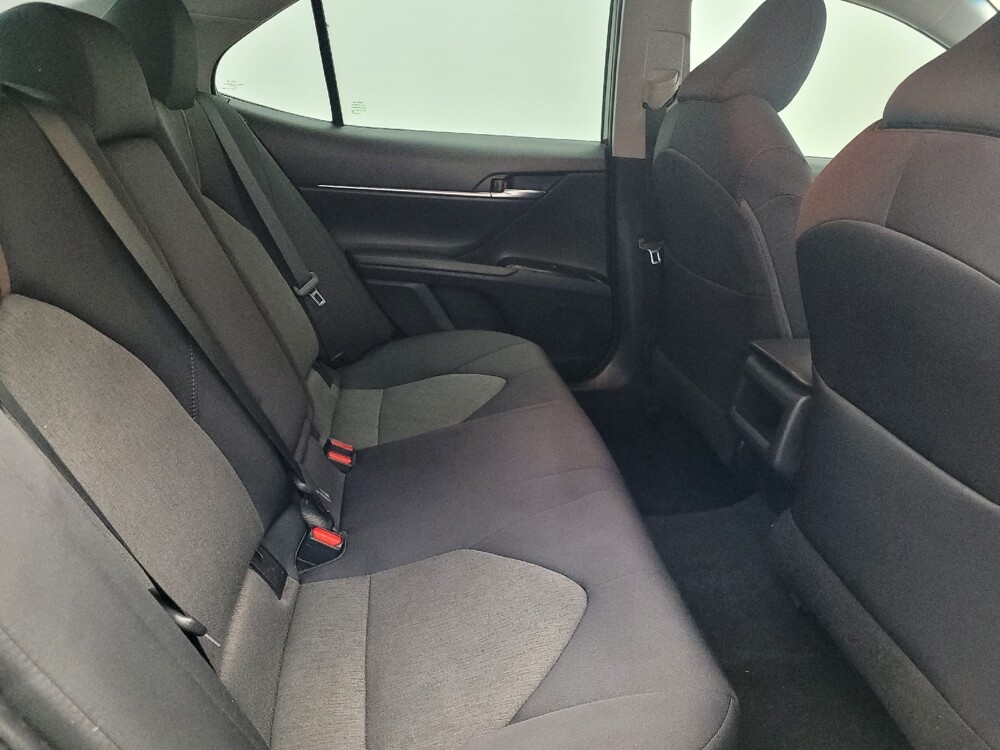 2018 Toyota Camry in Orlando, FL 32808 - 18126787 19