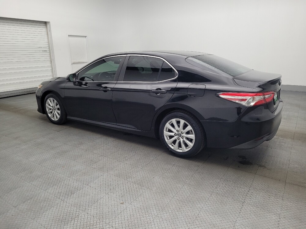 2018 Toyota Camry in Orlando, FL 32808 - 18126787 3