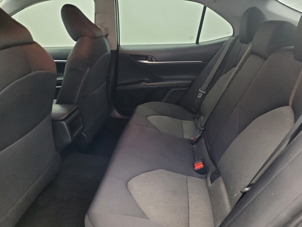 2018 Toyota Camry in Orlando, FL 32808 - 18126787 18