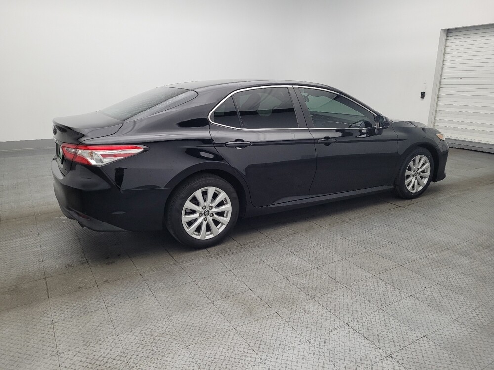 2018 Toyota Camry in Orlando, FL 32808 - 18126787 10