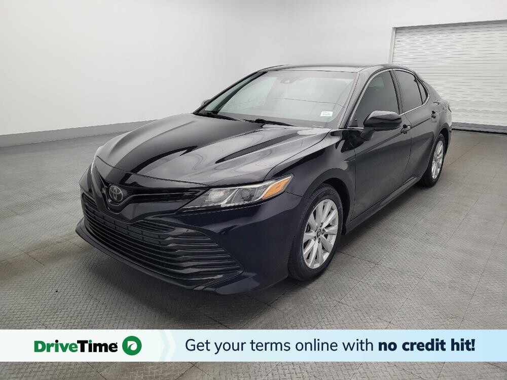 2018 Toyota Camry in Orlando, FL 32808 - 18126787