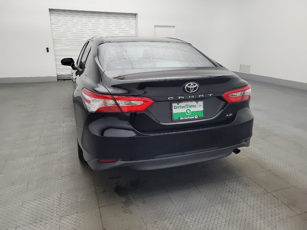 2018 Toyota Camry in Orlando, FL 32808 - 18126787 6