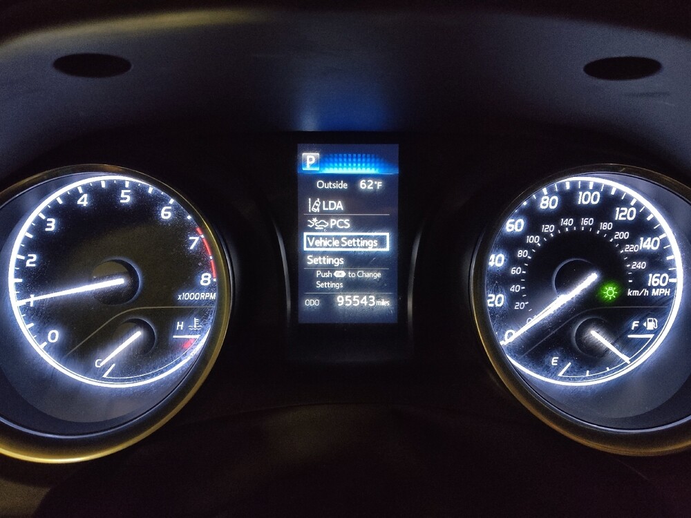 2018 Toyota Camry in Orlando, FL 32808 - 18126787 23