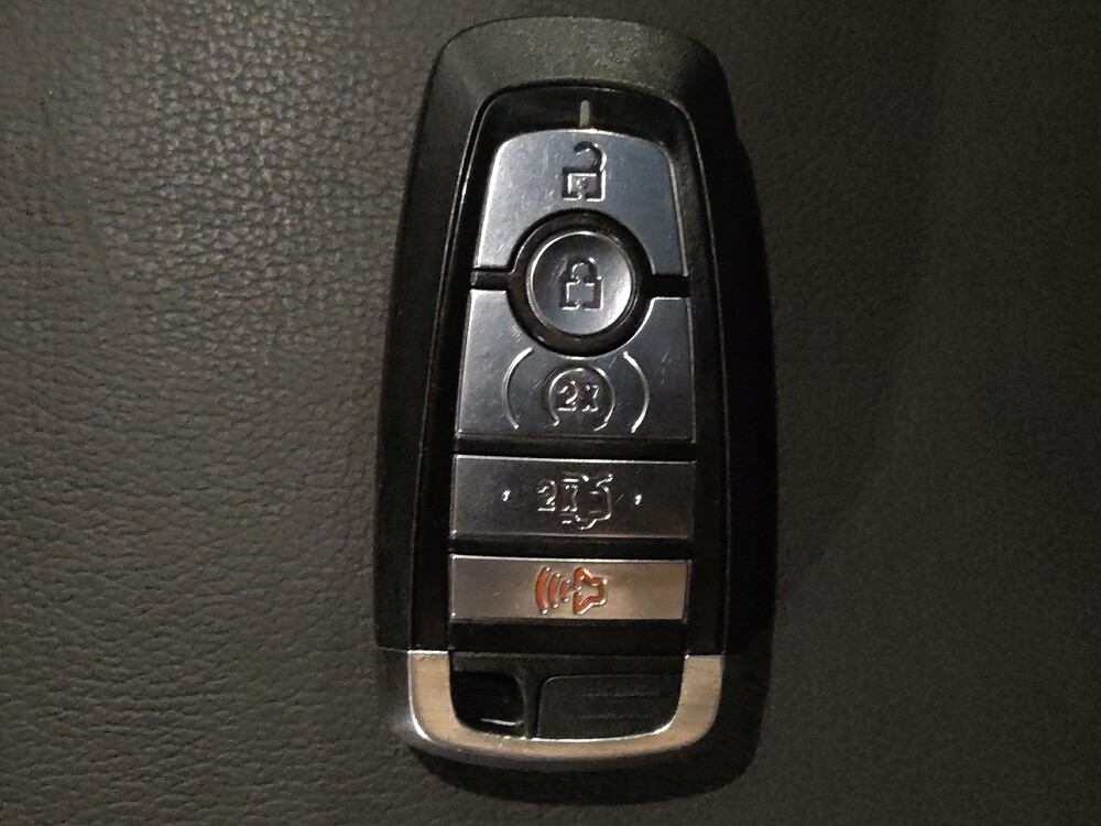 2017 Ford Edge in Orlando, FL 32808 - 18126789 32